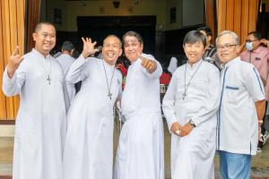 Bro. Wahyu and other brothers